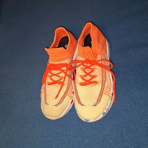 Vibrant Slip-Ons Shoe, size 9.5 women's, size 8 men's